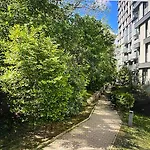 Residence Garden Tower - 8 Min Do Centra, Garaz
